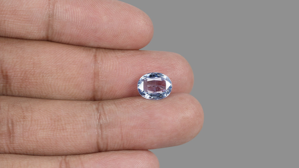 Natural Blue Sapphire 4.82 Carats / 5.3 Ratti