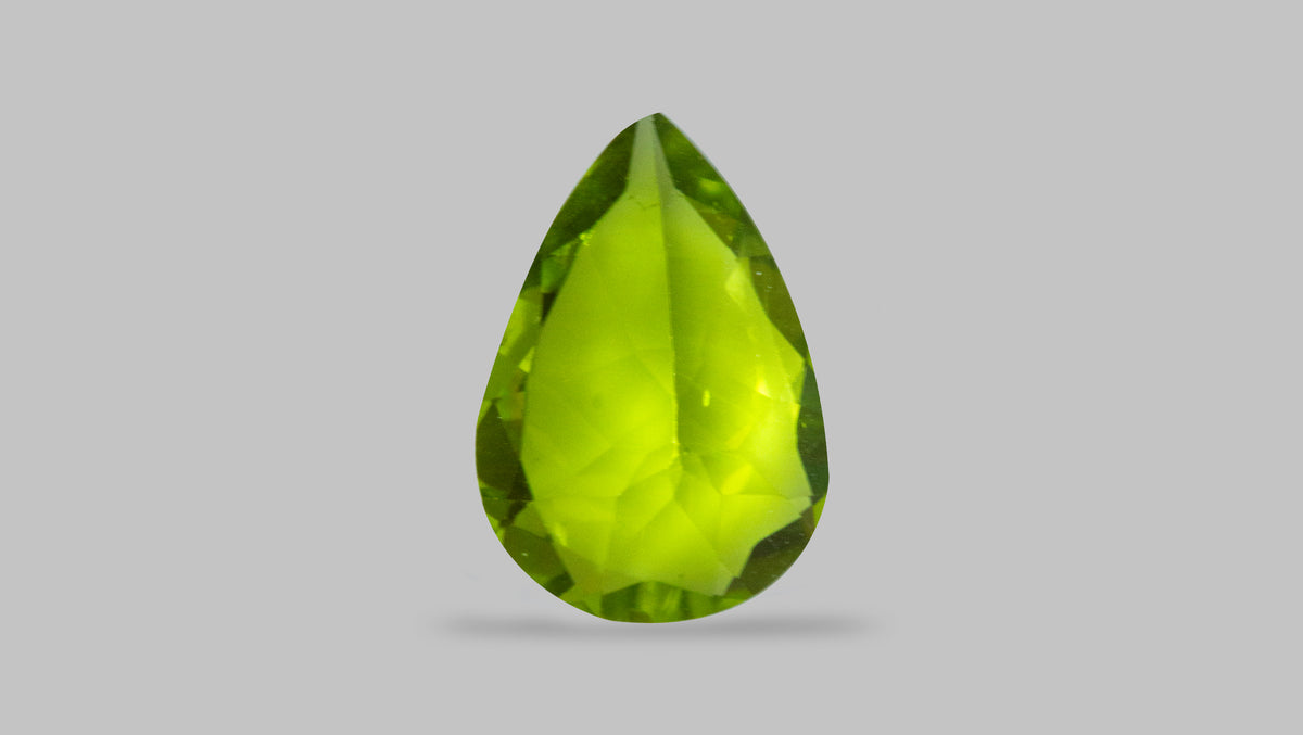 Natural Peridot 4.65 Carats / 5.11 Ratti