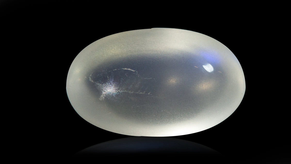 Natural Moon Stone 7.65 Carats / 8.41 Ratti