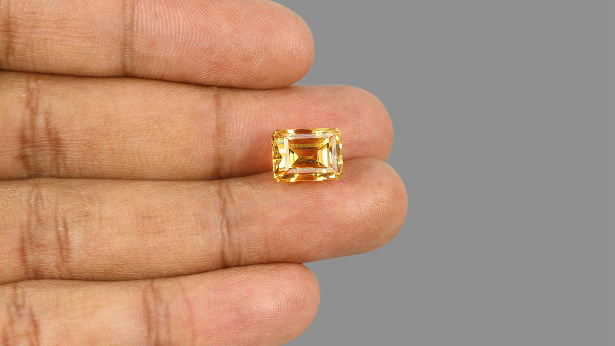 Citrine (Sunela) 6.59 Carats / 7.24 Ratti