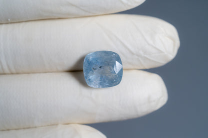 Natural Blue Sapphire 12.30 Carats / 13.52 Ratti