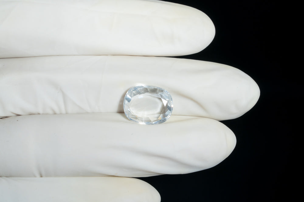 Natural Zircon 9.38 Carats / 10.31 Ratti