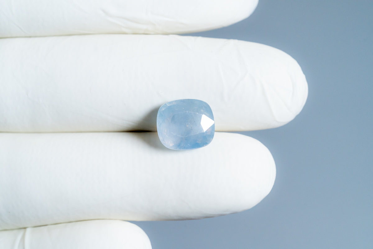 Natural Blue Sapphire 6.29 Carats / 6.91 Ratti