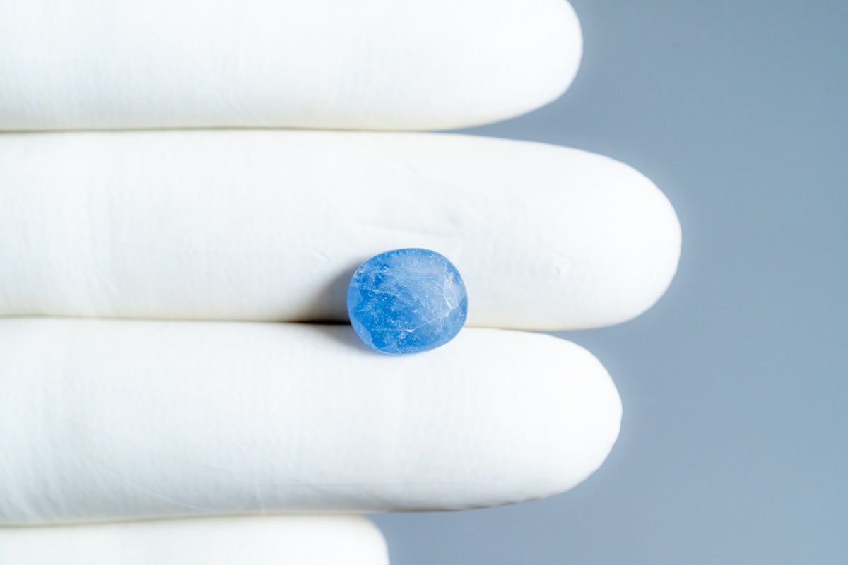 Natural Blue Sapphire 6.20 Carats / 6.81 Ratti