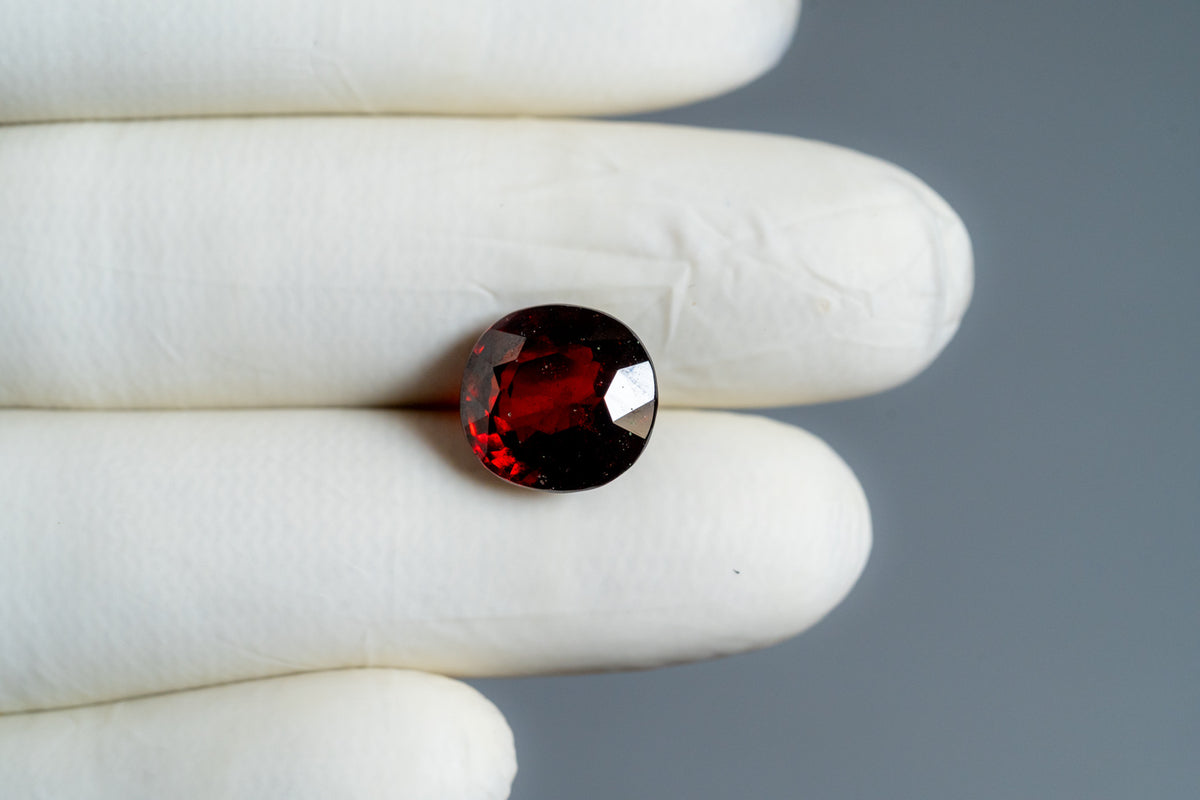 Sri-Lankan Hessonite (Gomed) 10.06 Carats / 11.05 Ratti