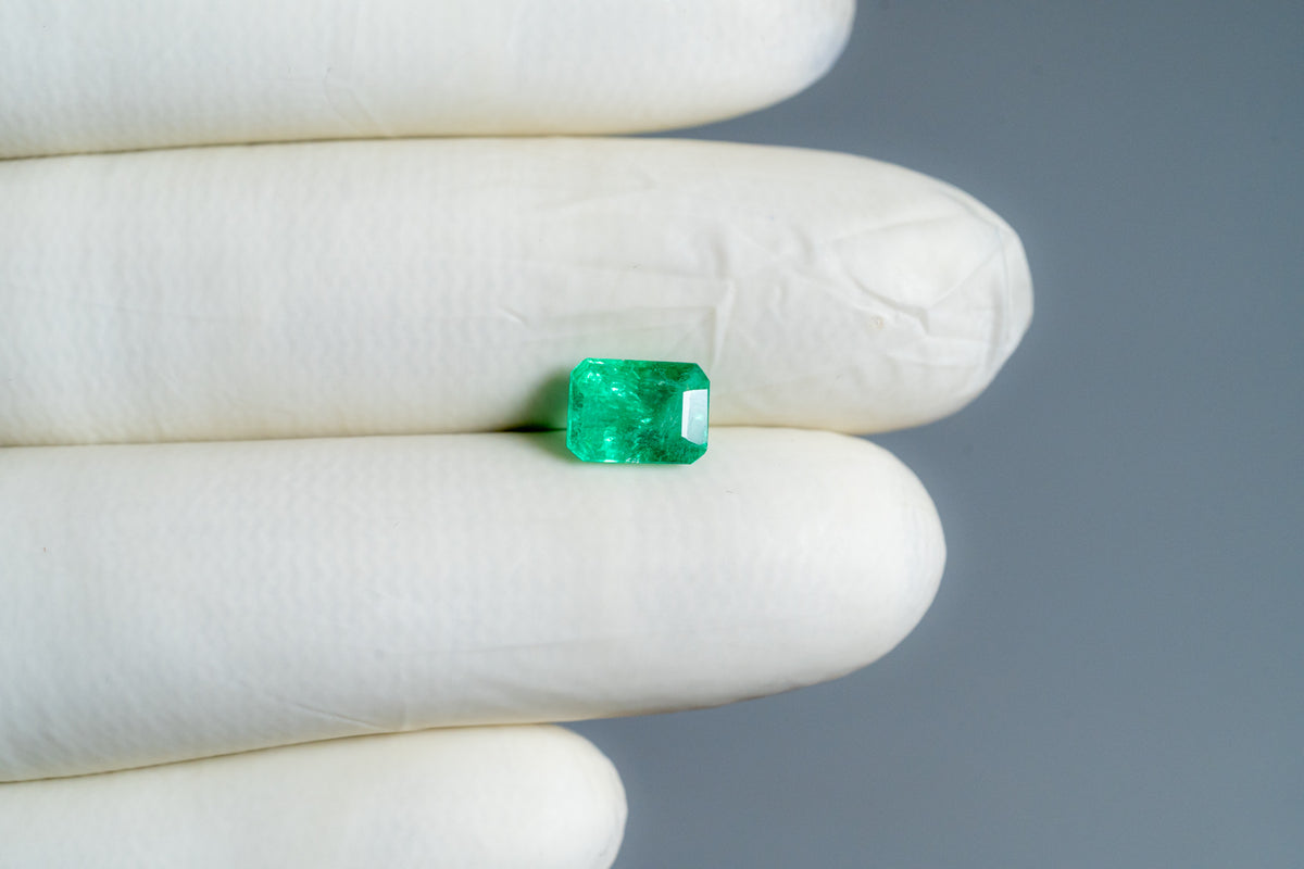 Zambian Emerald (Panna) 1.86 Carats / 2.04 Ratti