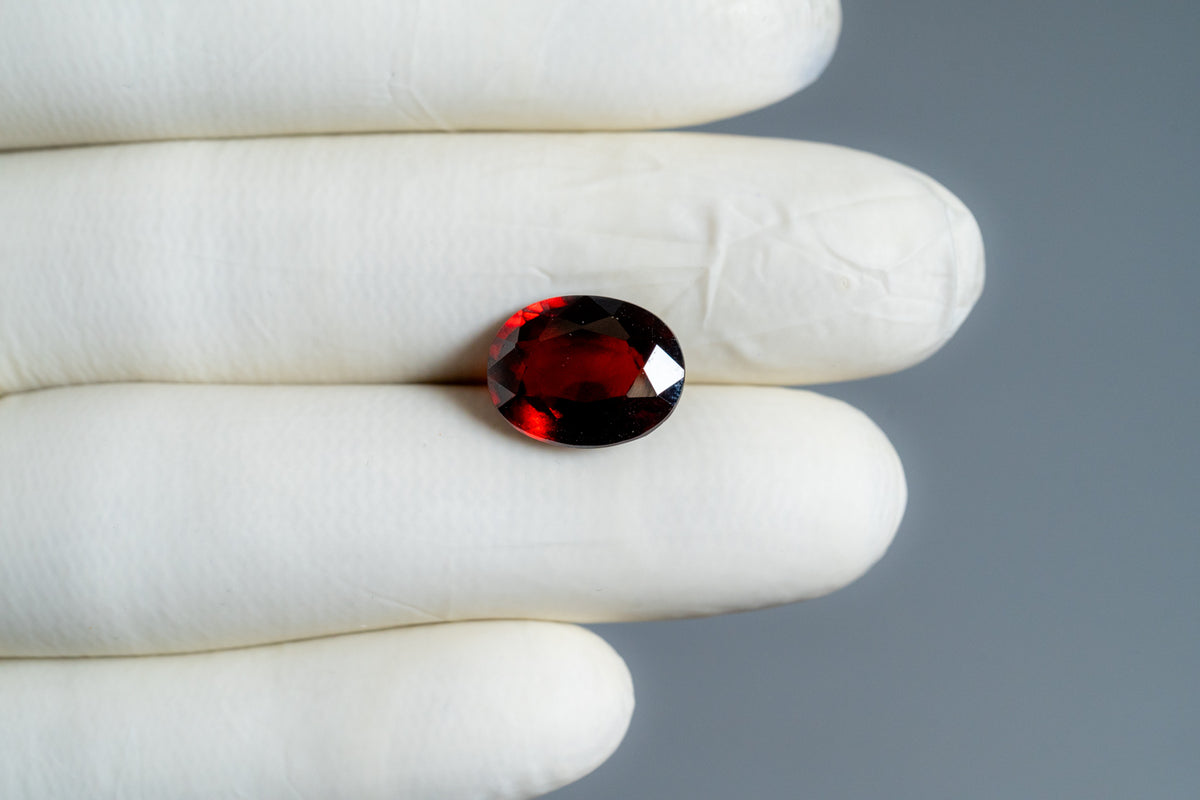 Sri-Lankan Hessonite (Gomed) 8.39 Carats / 9.22 Ratti