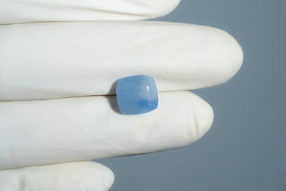 Natural Blue Sapphire 6.35 Carats / 6.98 Ratti