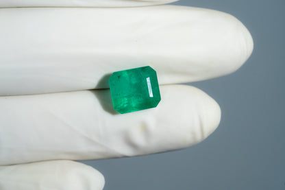 Zambian Emerald (Panna) 6.02 Carats / 6.62 Ratti