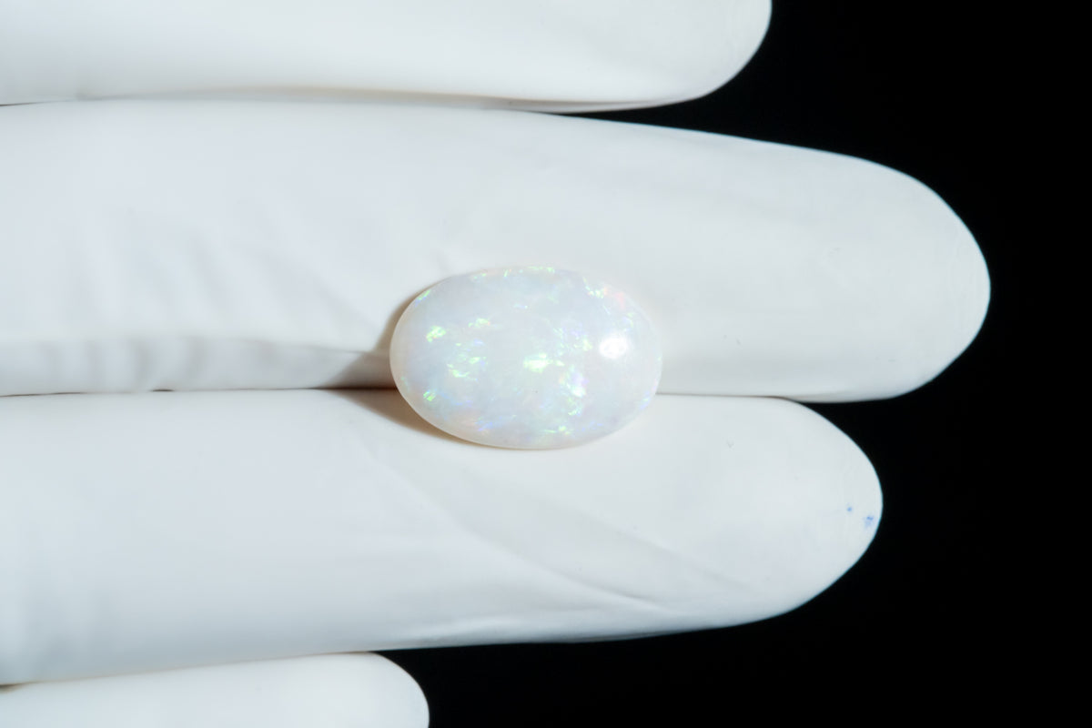 White Opal With Fire 5.93 Carats / 6.52 Ratti