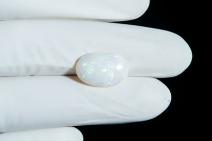 White Opal With Fire 5.93 Carats / 6.52 Ratti