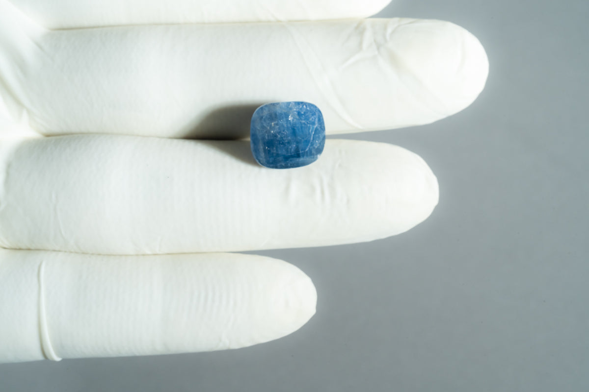 Natural Blue Sapphire 10.85 Carats / 11.92 Ratti