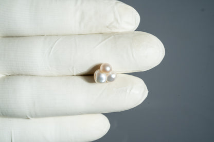 Basra Pearl 4.43 Carats / 4.87 Ratti