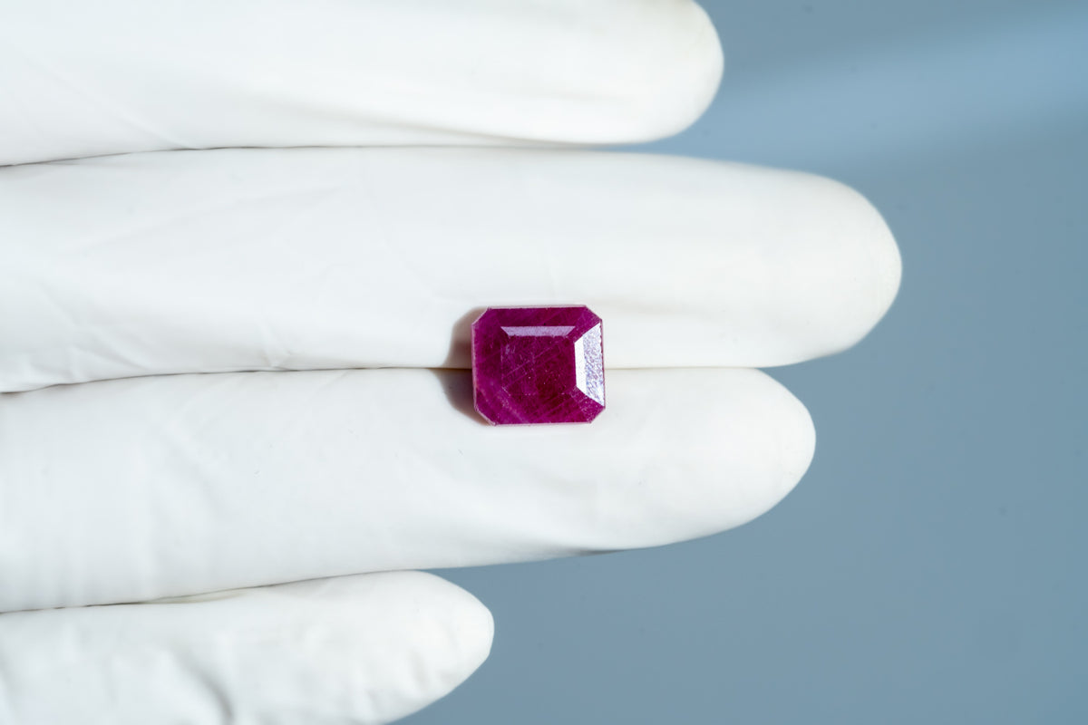 African Ruby (Manik) 6.88 Carats / 7.56 Ratti