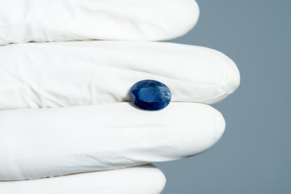 Natural Blue Sapphire 4.63 Carats / 5.09 Ratti