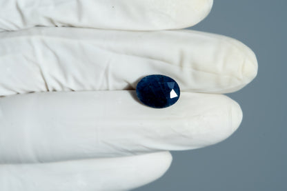 Natural Blue Sapphire 4.99 Carats / 5.48 Ratti