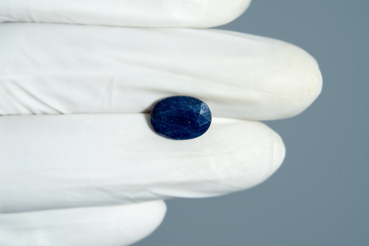 Natural Blue Sapphire 4.40 Carats / 4.84 Ratti