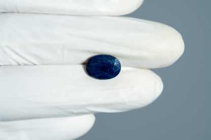 Natural Blue Sapphire 4.40 Carats / 4.84 Ratti