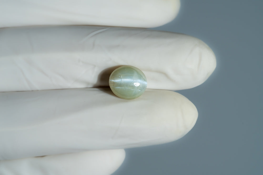 Cat's Eye (Lehsuniya) 6.74 Carats / 7.46 Ratti