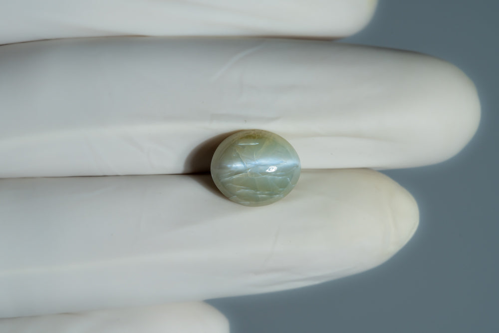 Cat's Eye (Lehsuniya) 10.53 Carats / 11.57 Ratti