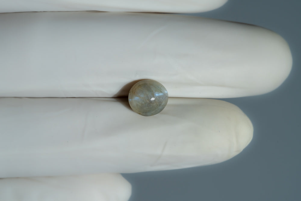 Cat's Eye (Lehsuniya) 4.52 Carats / 4.97 Ratti
