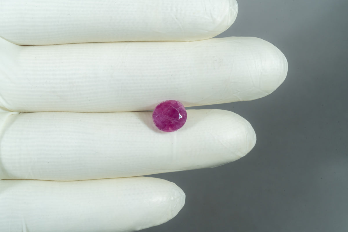 African Ruby (Manik) 4.71 Carats / 5.18 Ratti