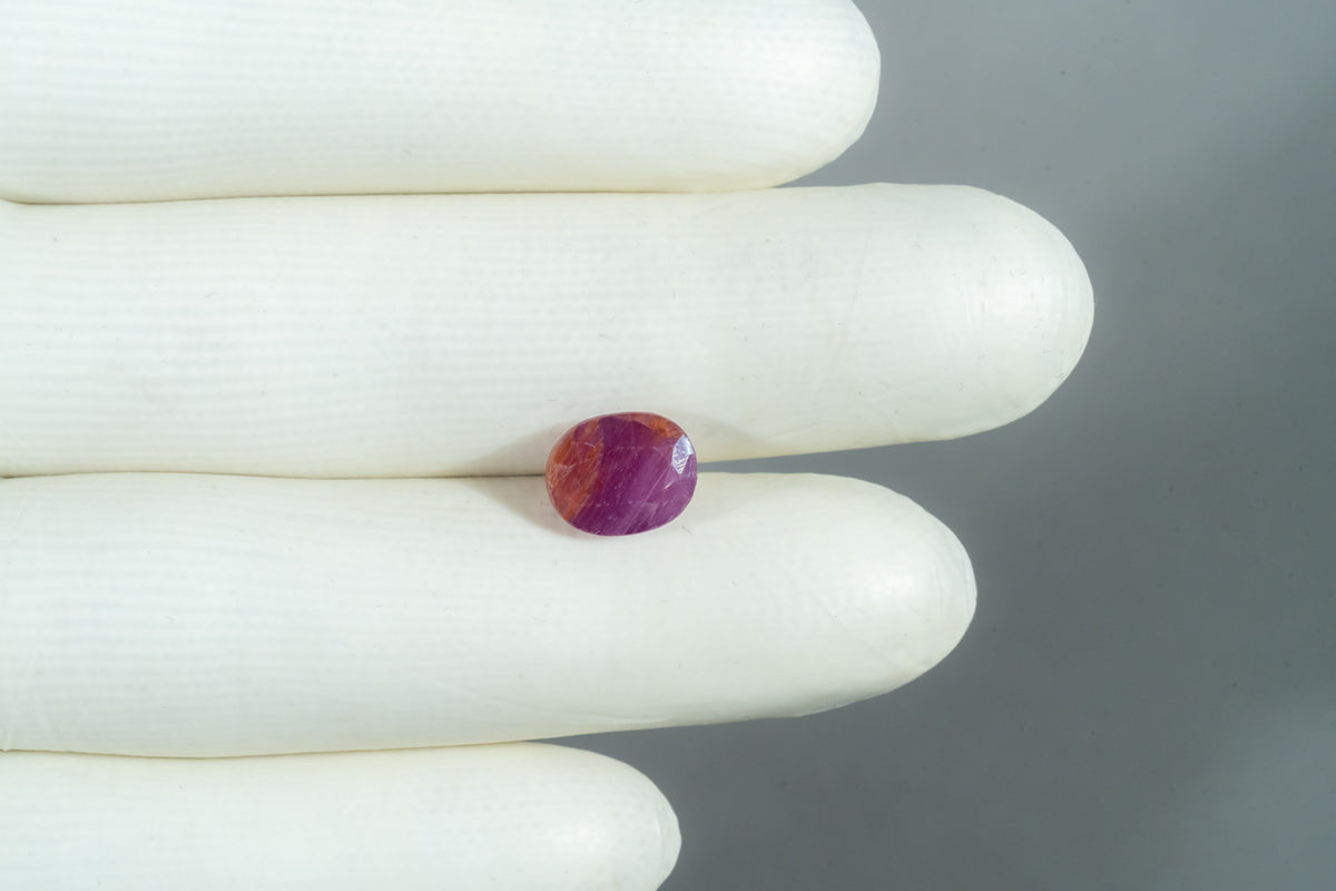 African Ruby (Manik) 4.69 Carats / 5.15 Ratti