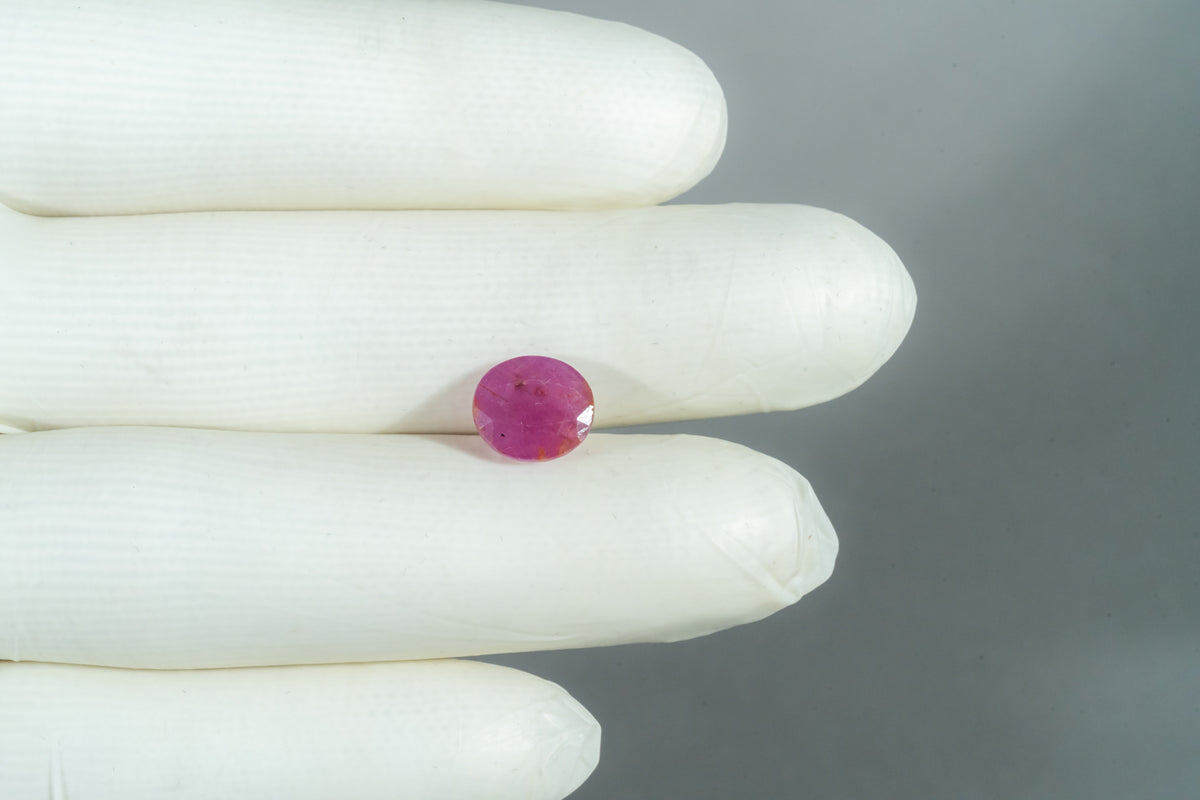Natural Ruby (Manik) 4.91 Carats / 5.4 Ratti