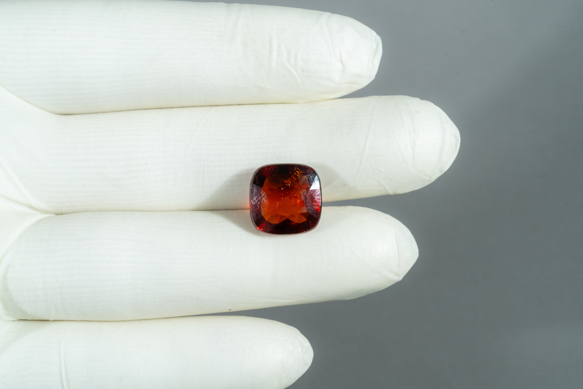Sri-Lankan Hessonite (Gomed) 12.10 Carats / 13.3 Ratti