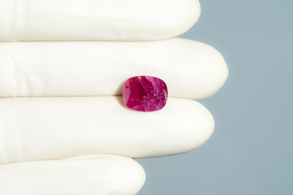 Madagascar Ruby (Manik) 6.40 Carats / 7.03 Ratti
