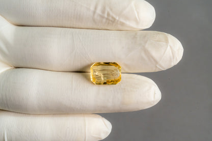 Natural Yellow Sapphire 7.94 Carats / 8.73 Ratti