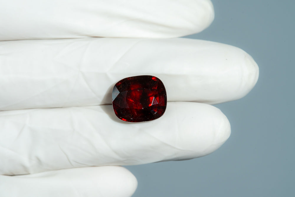 Sri-Lankan Hessonite (Gomed) 15.05 Carats / 16.54 Ratti