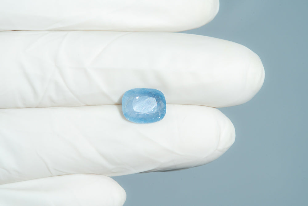 Natural Blue Sapphire 3.51 Carats / 3.86 Ratti