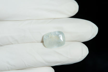 Natural White Sapphire 12.04 Carats / 13.23 Ratti