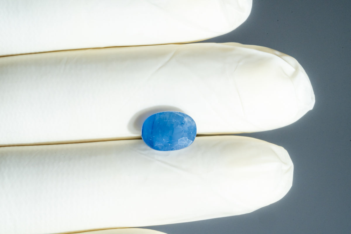 Natural Blue Sapphire 6.42 Carats / 7.05 Ratti