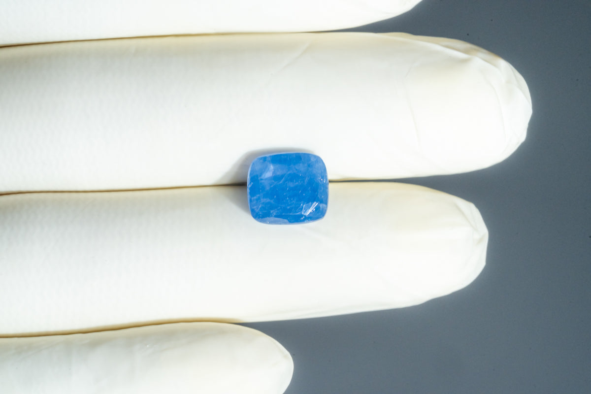 Natural Blue Sapphire 6.73 Carats / 7.4 Ratti