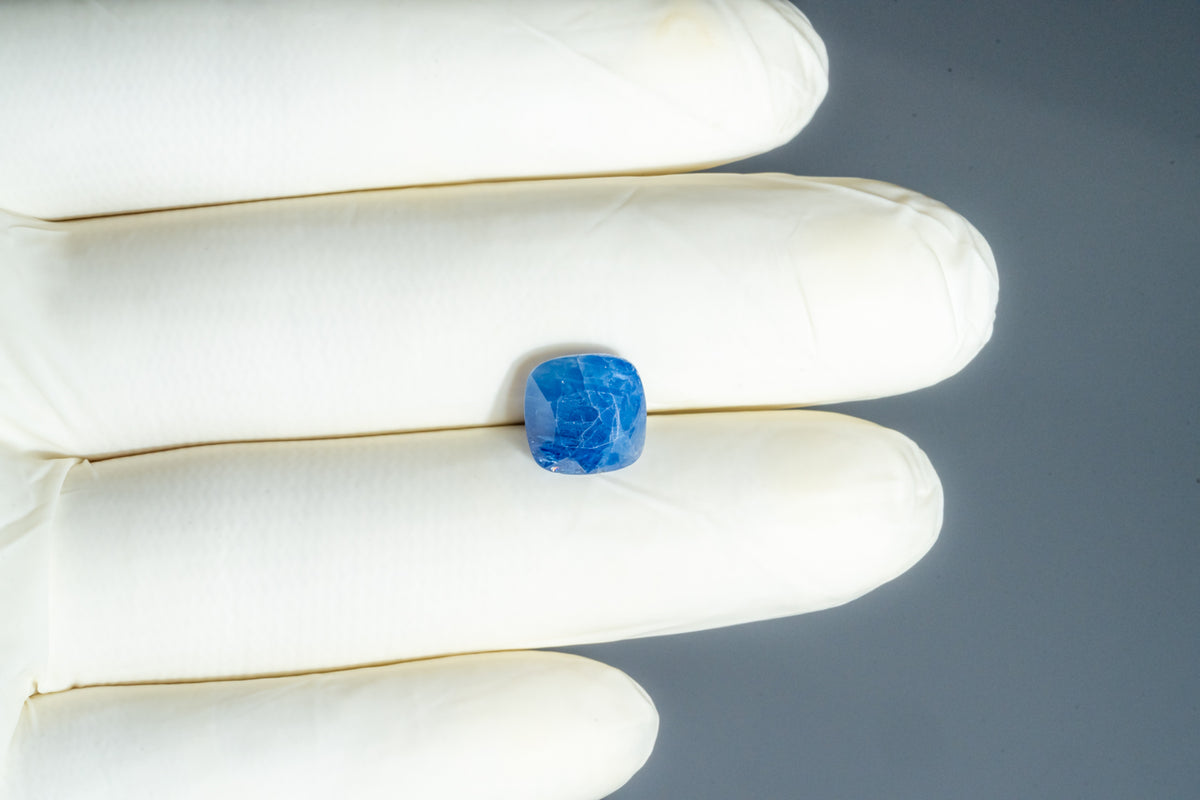 Natural Blue Sapphire 6.64 Carats / 7.3 Ratti