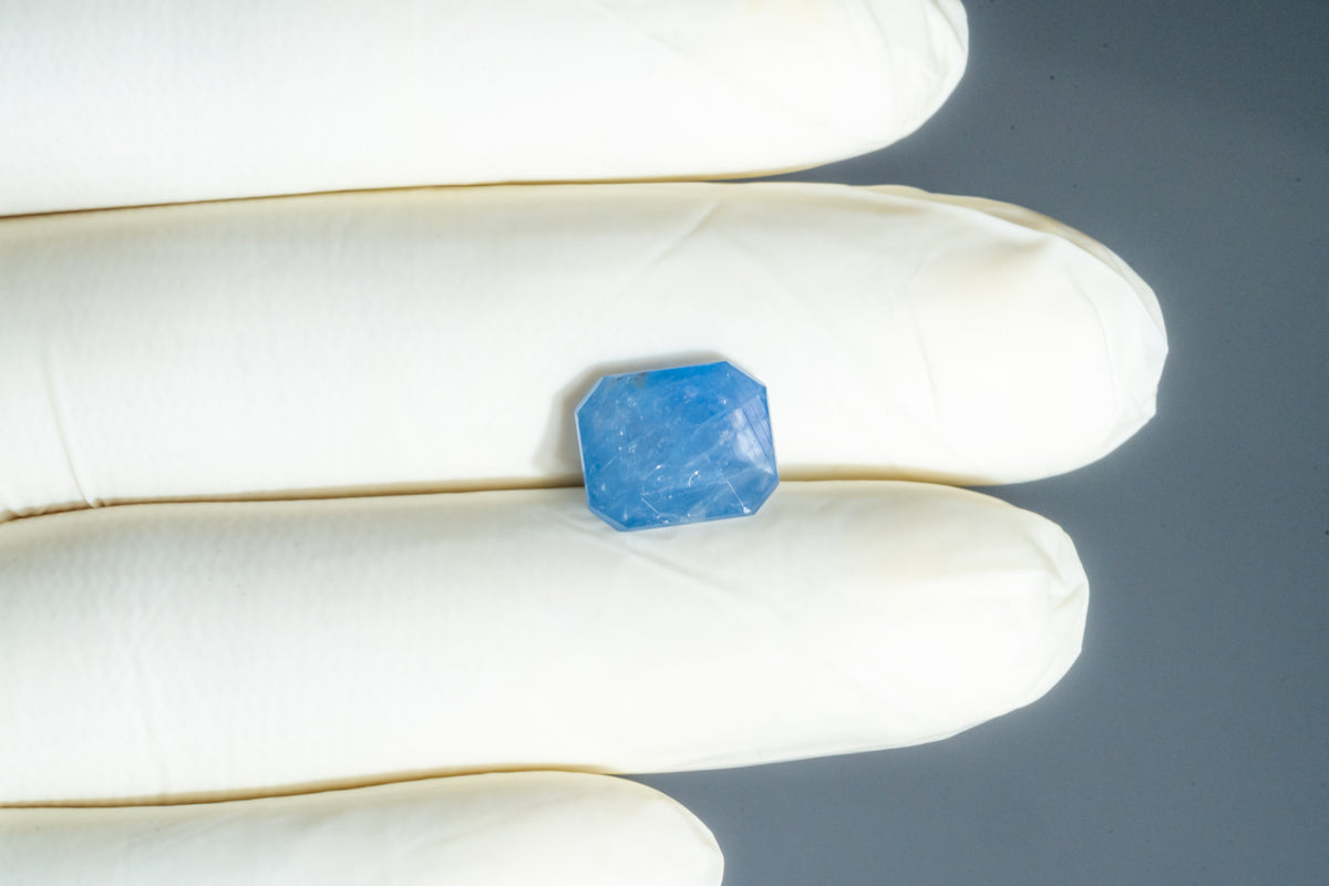 Natural Blue Sapphire 7.79 Carats / 8.56 Ratti