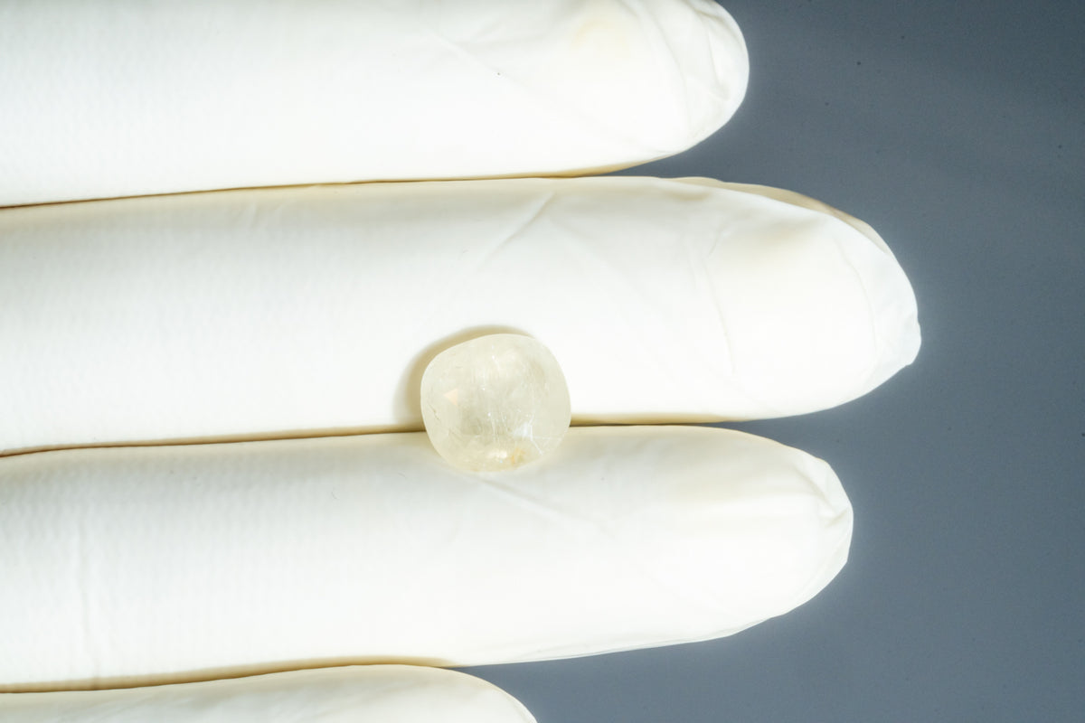 Natural Yellow Sapphire 5.59 Carats / 6.14 Ratti