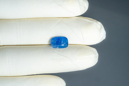 Natural Blue Sapphire 4.55 Carats / 5 Ratti