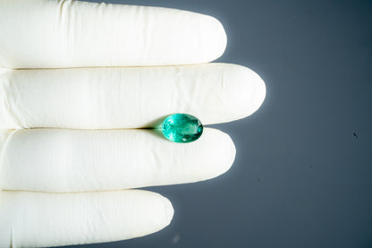 Zambian Emerald (Panna) 4.77 Carats / 5.24 Ratti
