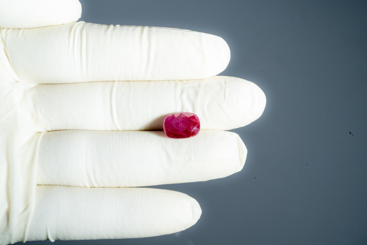 Madagascar Ruby (Manik) 6.99 Carats / 7.68 Ratti