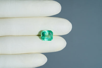 Columbian Emerald (Panna) 7.28 Carats / 8 Ratti