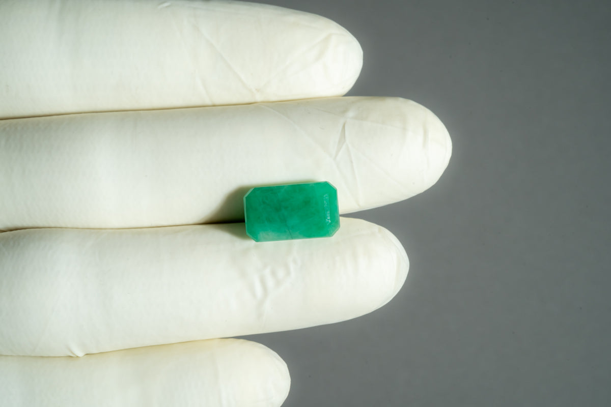 Zambian Emerald (Panna) 7.14 Carats / 7.85 Ratti