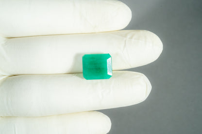 Zambian Emerald (Panna) 10.64 Carats / 11.69 Ratti