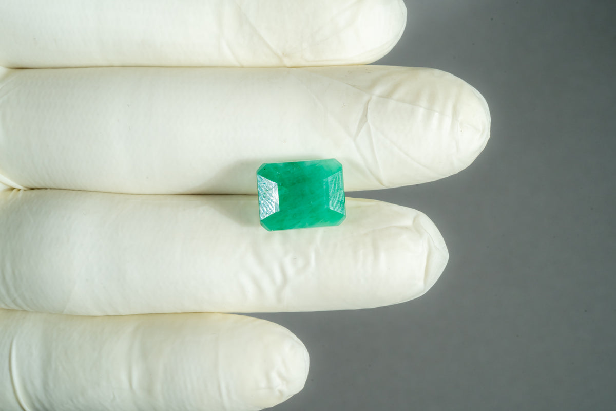 Zambian Emerald (Panna) 7.35 Carats / 8.08 Ratti