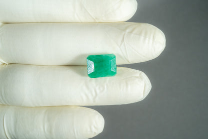 Zambian Emerald (Panna) 7.35 Carats / 8.08 Ratti