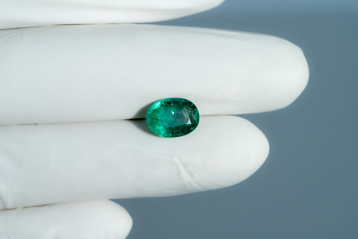 Zambian Emerald (Panna) 3.10 Carats / 3.41 Ratti