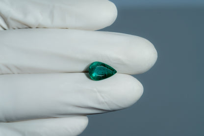 Zambian Emerald (Panna) 2.16 Carats / 2.37 Ratti