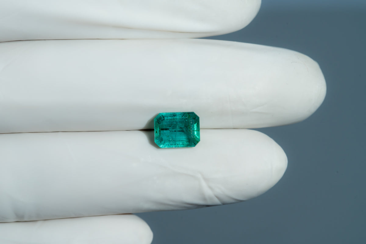 Zambian Emerald (Panna) 2.72 Carats / 2.99 Ratti